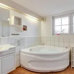 Appartement Guthir - 1-2km From The Sea By Interhome *