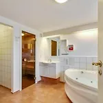 Guthir - 1-2km From The Sea By Interhome *