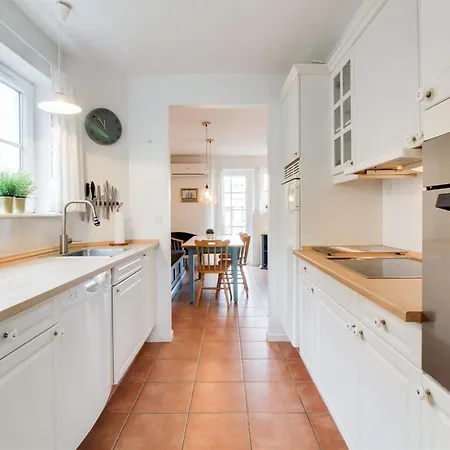 Guthir - 1-2km From The Sea By Interhome Appartement