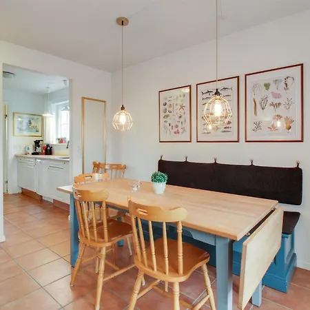 Guthir - 1-2km From The Sea By Interhome