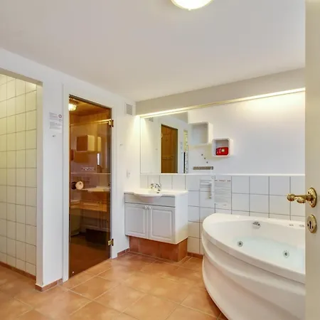 Guthir - 1-2km From The Sea By Interhome *