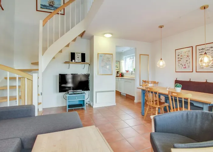 Guthir - 1-2km From The Sea By Interhome 布拉万德