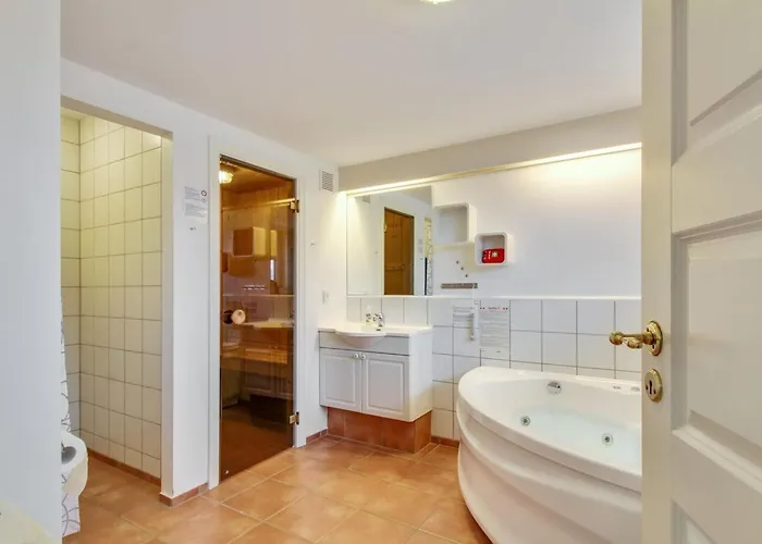 Guthir - 1-2km From The Sea By Interhome *